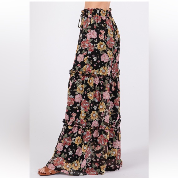 40 Boho Floral Print Ruffled Tiered Pants - Picture 5 of 5
